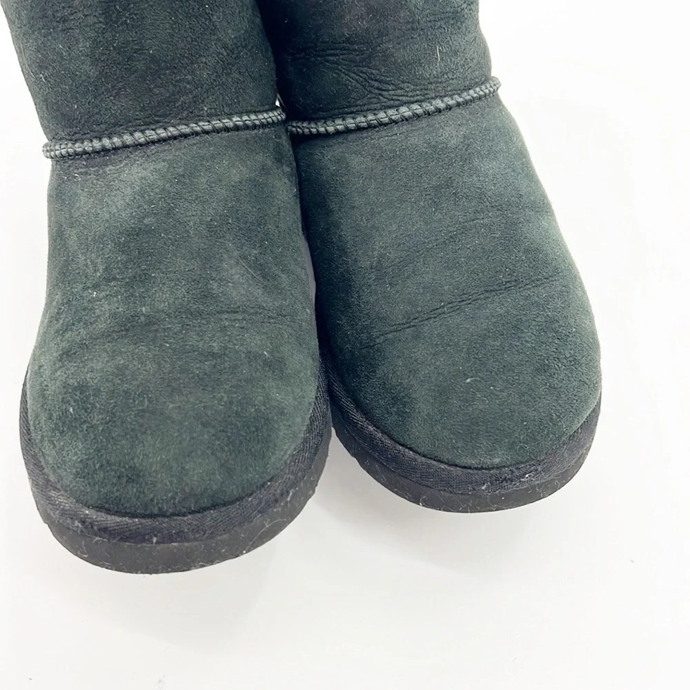 Ugg Mini Bailey Bow Black size 4